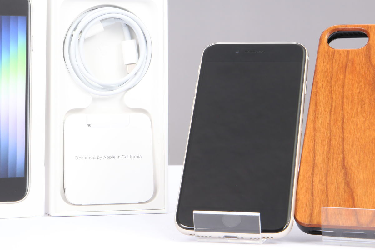 2023年12月16日に一心堂が買取したApple iPhone SE 第3世代 64GB スターライト MMYD3J/Aの画像