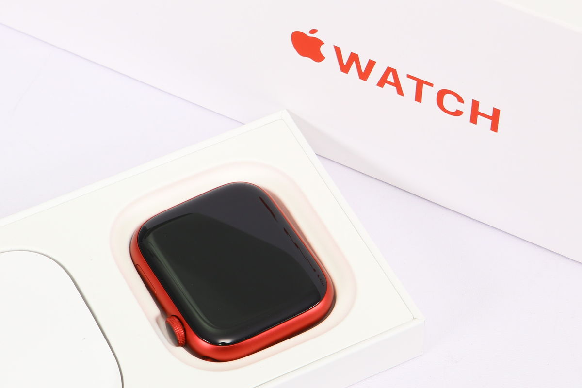 2024年08月17日に一心堂が買取したApple Apple Watch Series9 45mm GPS (PRODUCT)RED MRXM3J/Aの画像