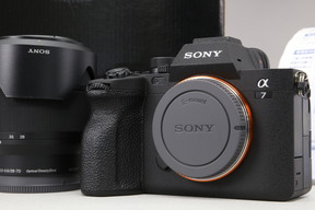 2025年11月26日にエコデジが買取したSONY α7 IV ILCE-7M4K ズームレンズキットの画像